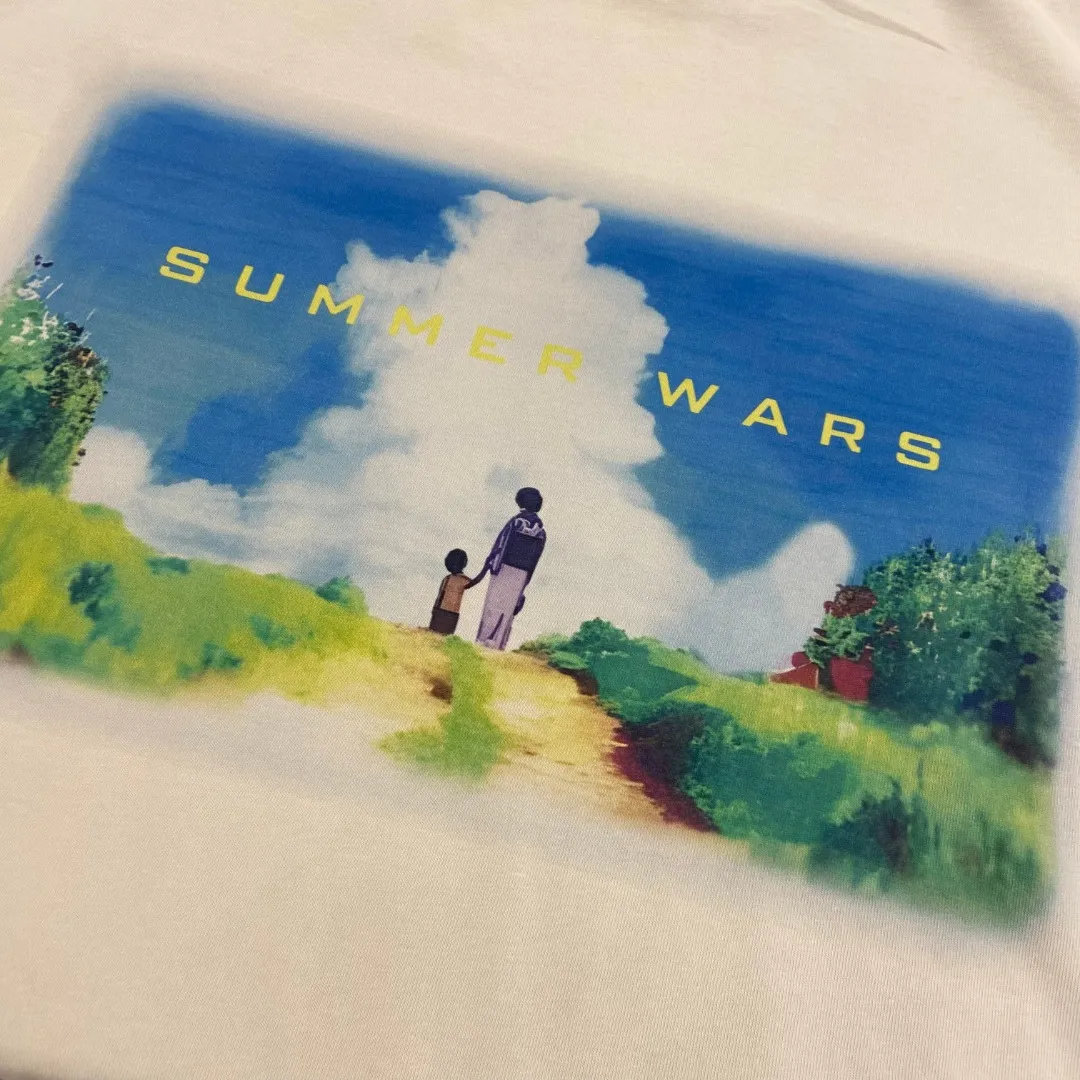 The American fashion Saint Michael Summer Wars x Geek Rules joint model anime printed short-sleeves are digitally sprayed with white ink. The fabric is breathable and the pattern is three-dimensional and clear. Fabric: Double yarn 240g Style number: S823 Size: S-M-L-XL Color: Black-off-white Price: Black P118, off-white P110